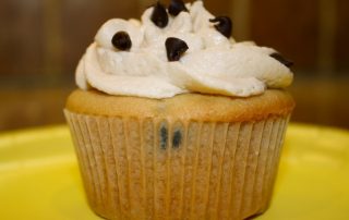 cookie dough stuffed cupcakes