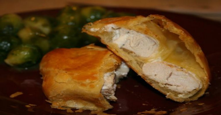 chicken pastry pockets