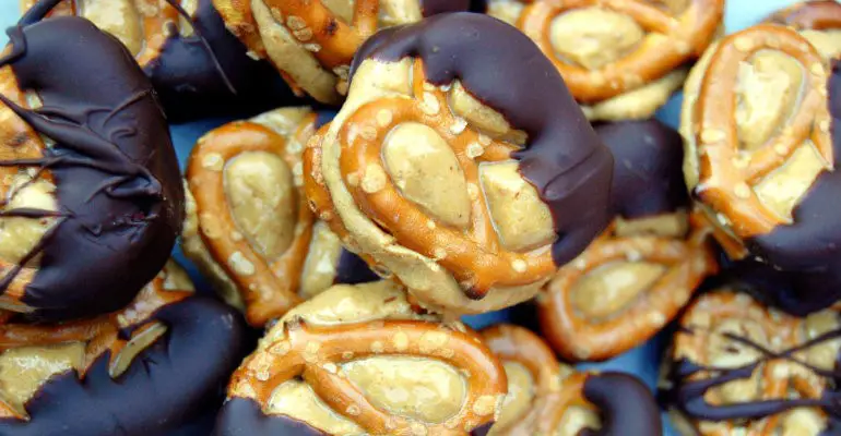 choco peanut bites