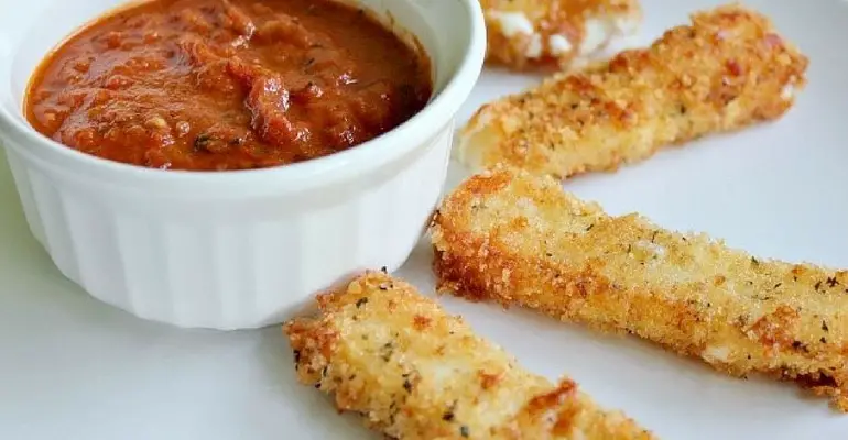 fried mozzarella sticks