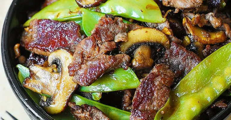 asian beef with mushrooms and snow peas