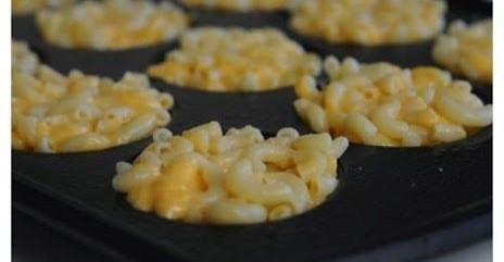 baked mac and cheese cups