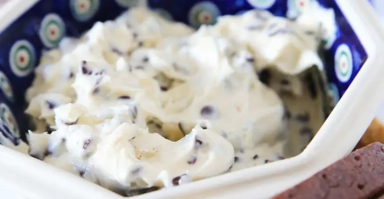 chocolate chip cheesecake dip