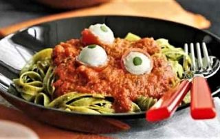 eyeball pasta halloween dinner