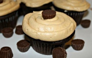 peanut butter cup stuffed cupcakes