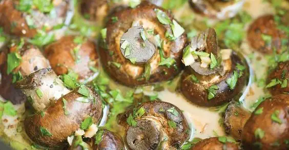 slow cooker garlic herb mushrooms