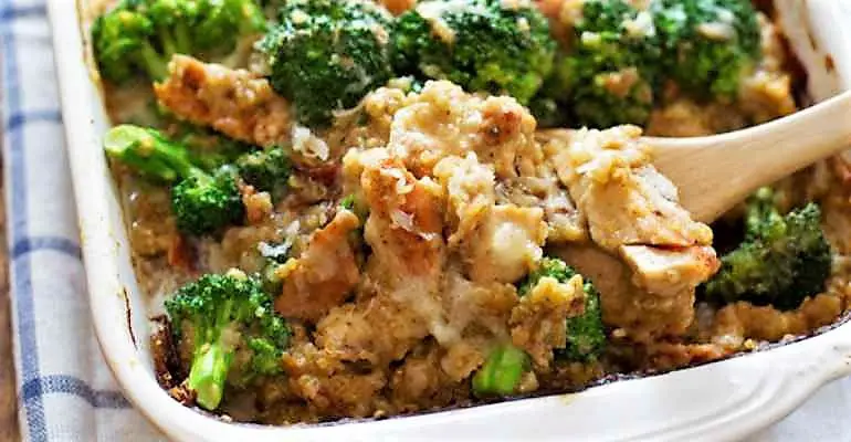 creamy chicken quinoa broccoli casserole